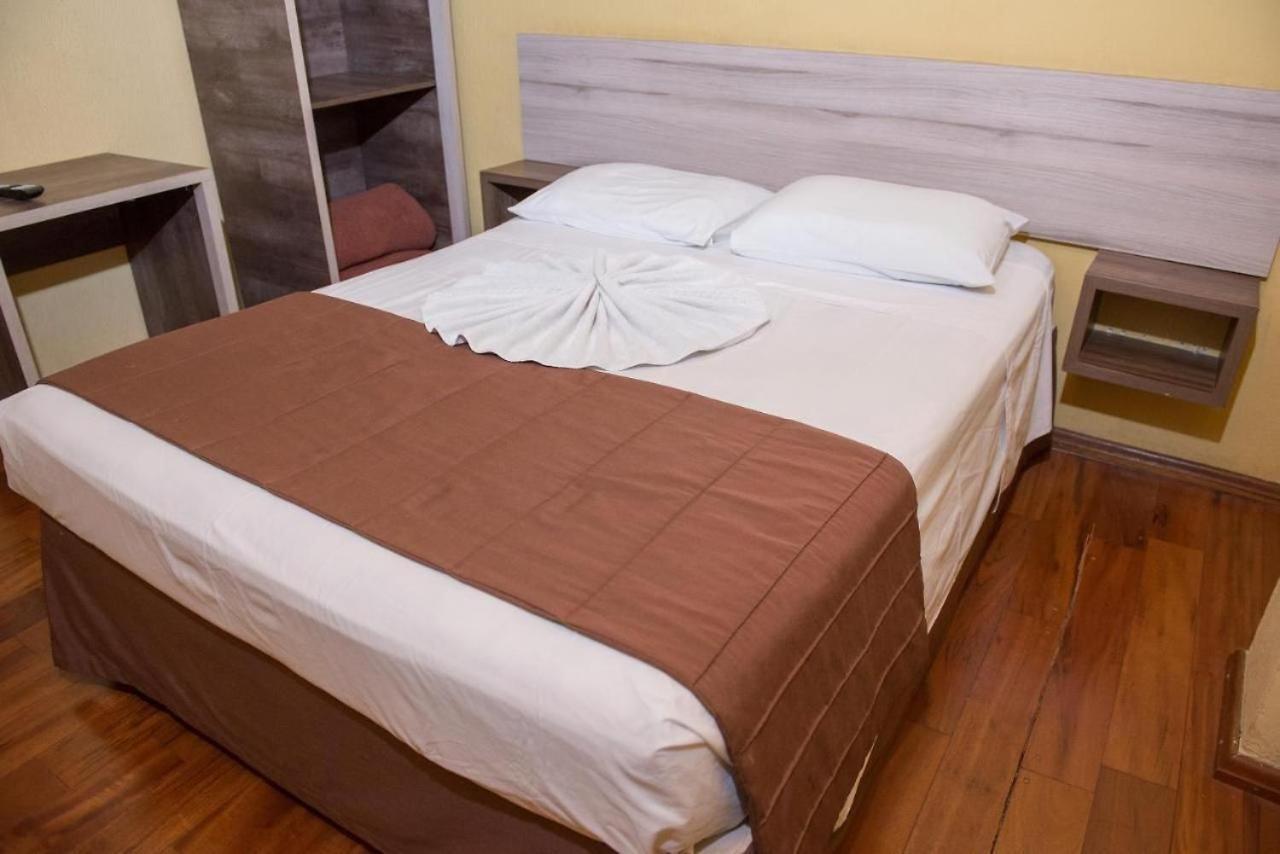 Hotel Iguacu Centro ฟอสดูอีกวาซู ภายนอก รูปภาพ